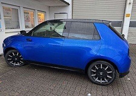 Honda e Advance-Paket
