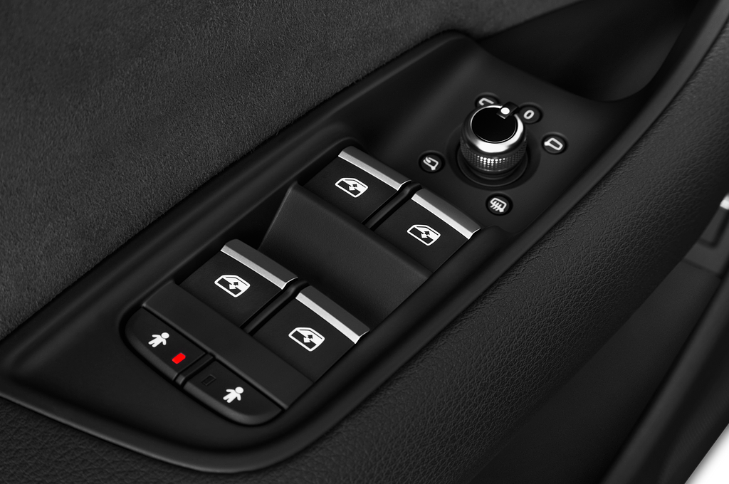 Audi Q7 (Baujahr 2020) - 5 Türen Bedienungselemente Tür