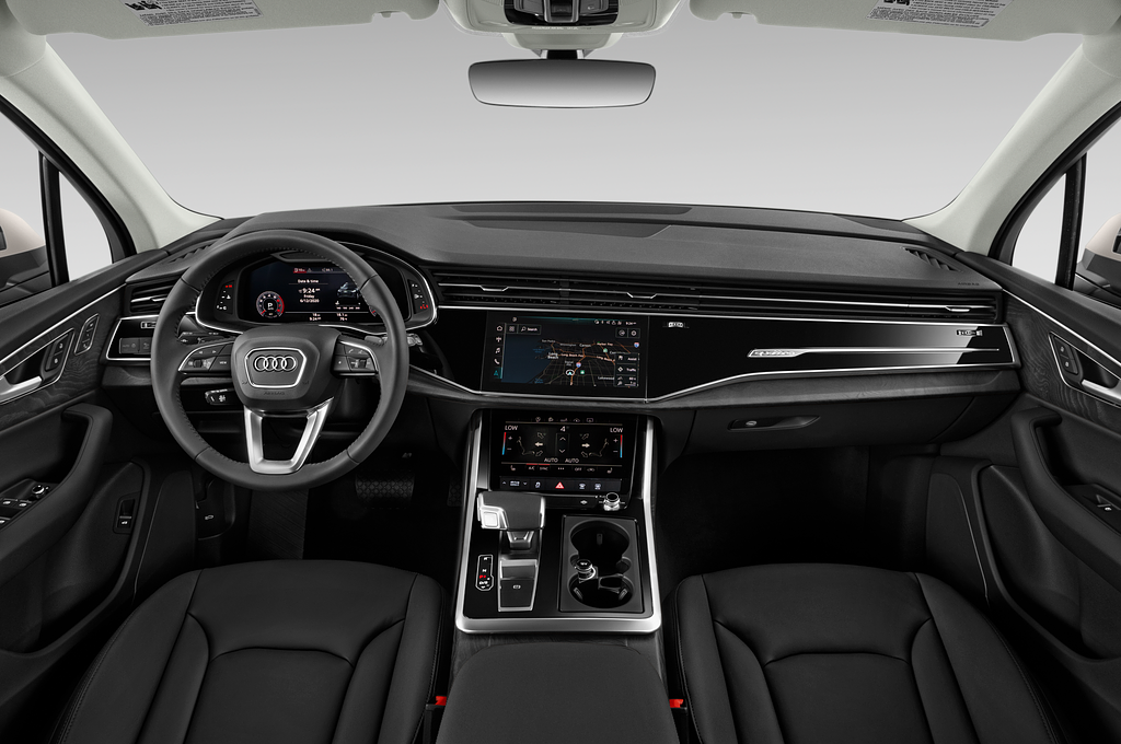 Audi Q7 (Baujahr 2020) - 5 Türen Cockpit und Innenraum