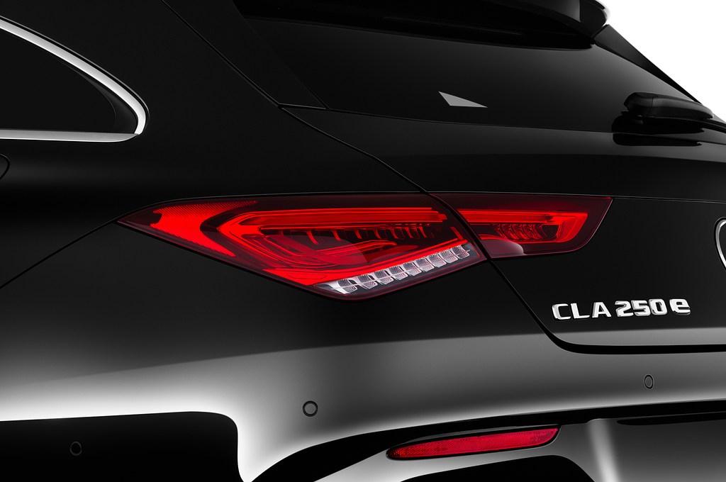 Mercedes CLA Shooting Brake (Baujahr 2022) 250 e AMG Line 5 Türen Rücklicht